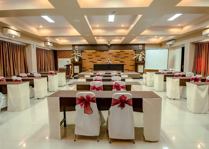 Puri Nusa Indah ホテル 2*