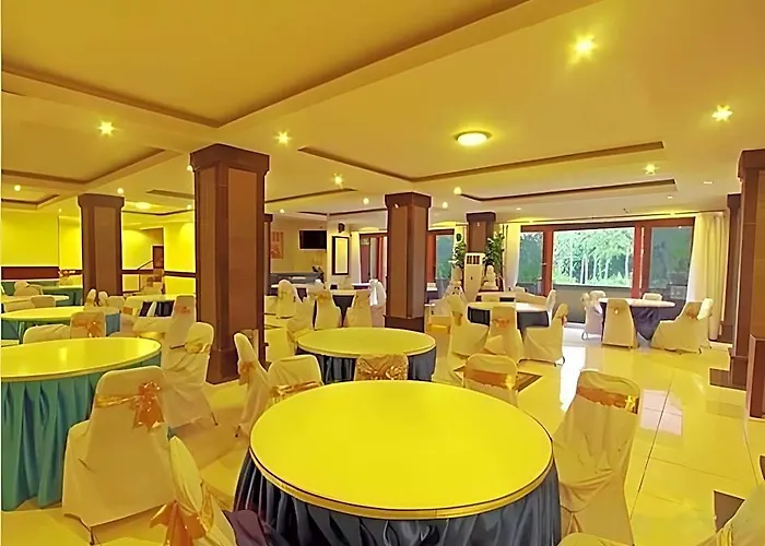 Puri Nusa Indah ホテル 2*